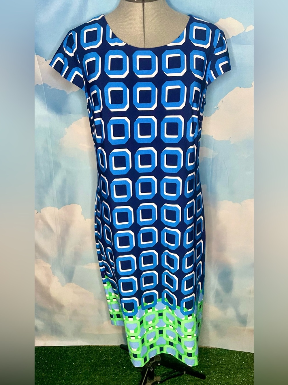 mod geometric dress